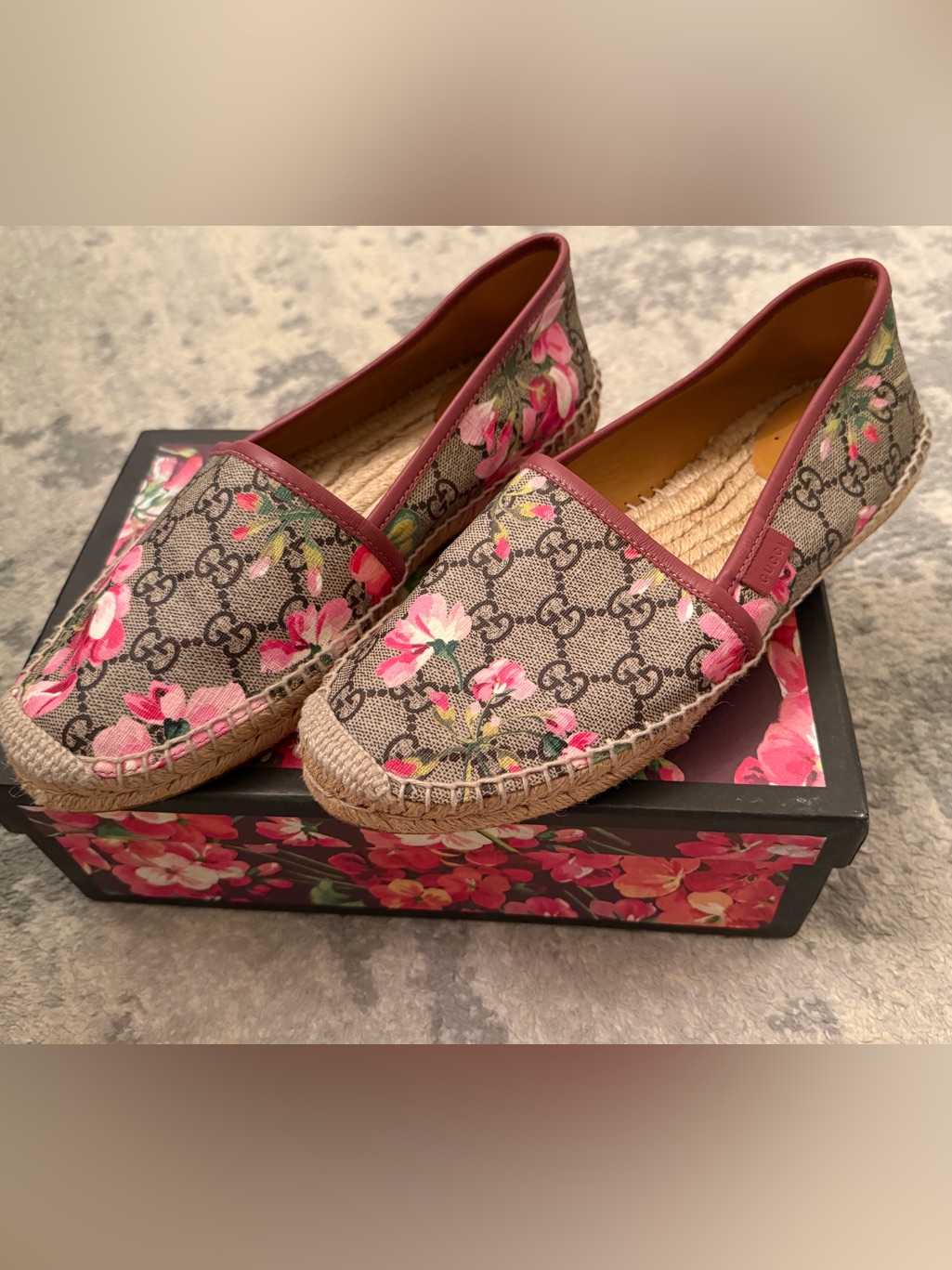 Gucci Beige Gg Canvas Espadrilles With Pink Floral Print